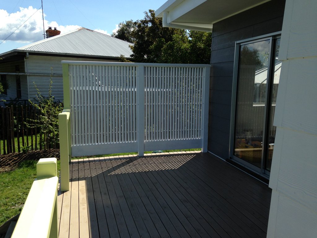 Wattle and Wire EuciFence Garden Fence Eucipanel privacy screen